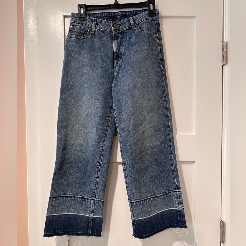 Fidelity size 25 wide leg crop jeans with raw released hem. Excellent condition